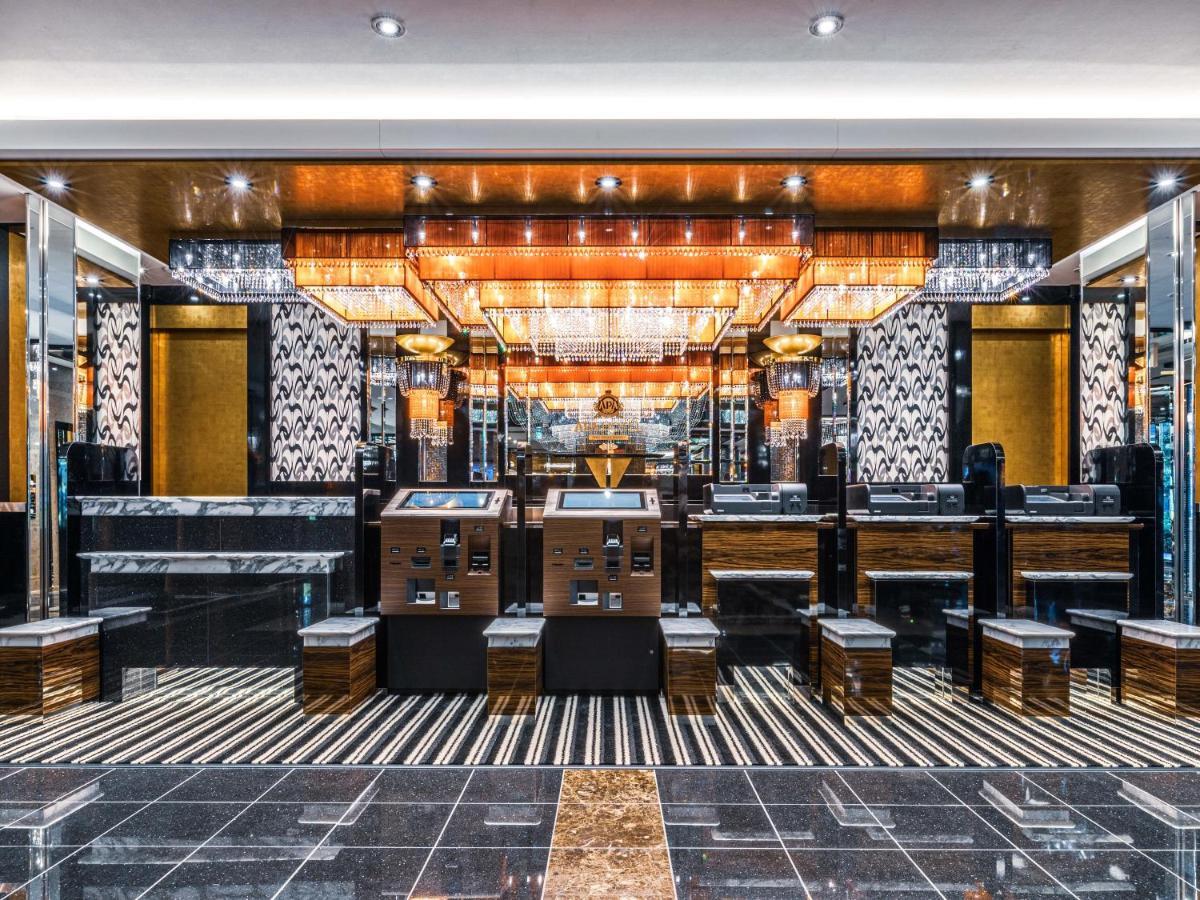 新大阪站前apa酒店 外观 照片